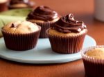 Peanut Butter Chocolate Chip Cupcakes ...