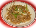 Beef Pad Thai With Peanut Sauce & Asian ...