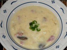 Cheesy Mashed Potato and Ham Soup