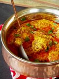 Aloo Kofta/Potato Dumplings in Yogurt Sauce