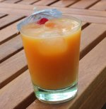 Peach Paradise Cocktail