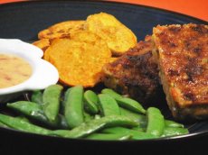 Mini Meatloaves With Baked Sweet Potato Chips