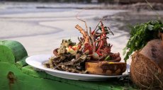 Pan-roasted painted crayfish and fried anchovies recipe