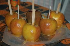 Halloween Caramel Apples