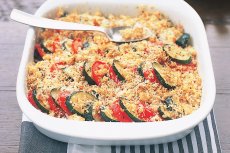 Gratin of zucchini and tomatoes with golden crust