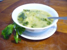Delicious and Simple Potato Soup (Vegan)
