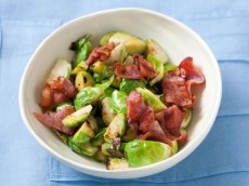 Bacon Braised Brussels Sprouts
