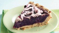 Crunchy Crust Blueberry Swirl Pie