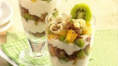 Kiwi-Pineapple Yogurt Parfaits