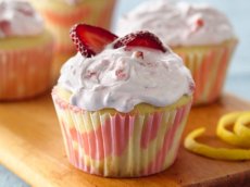 Lemon Cupcakes with Strawberry Frosting