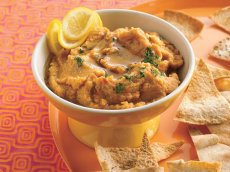 Red Pepper Hummus with Pita Chips