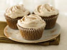 Ginger-Spice Cupcakes with Cream Cheese Frosting (White Whole Wheat Flour)