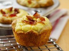 Bacon Quiche Biscuit Cups