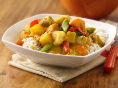 Slow Cooker Chicken-Coconut-Pineapple Curry