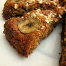 (Almost) Low Fat Chocolate and Banana Oat Cake Recipe