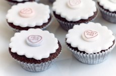 Love-heart cupcakes